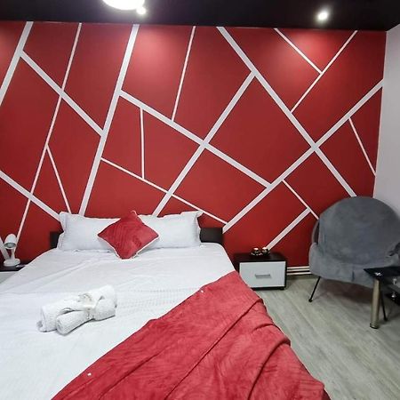 Ferienwohnung Studio Vale Hunedoara Exterior foto