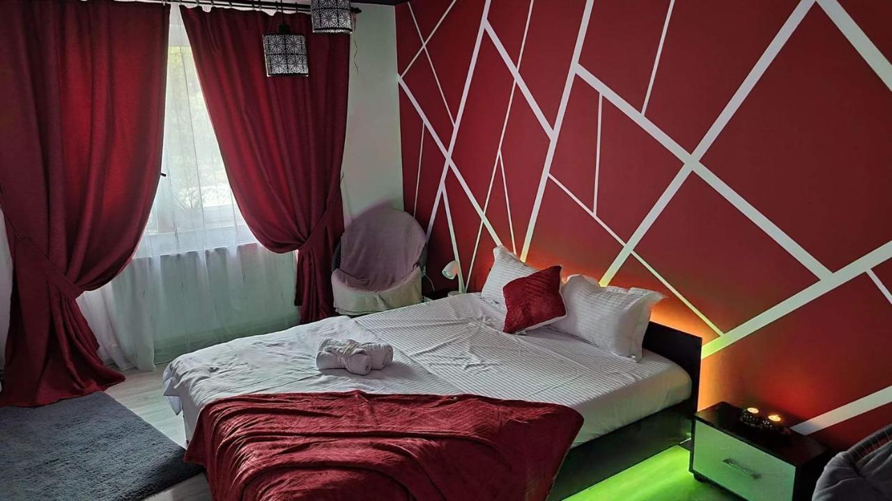 Ferienwohnung Studio Vale Hunedoara Exterior foto