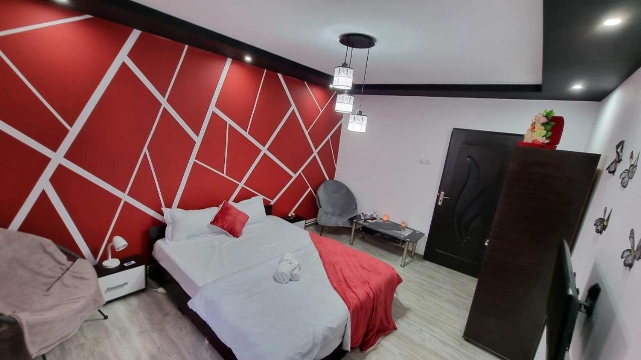 Ferienwohnung Studio Vale Hunedoara Exterior foto